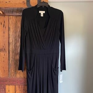 NWT Doncaster Size 6 Black Dress with Pockets